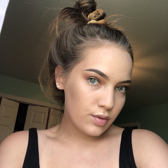 Meet your Posher, Leann - Picture 1 of 1